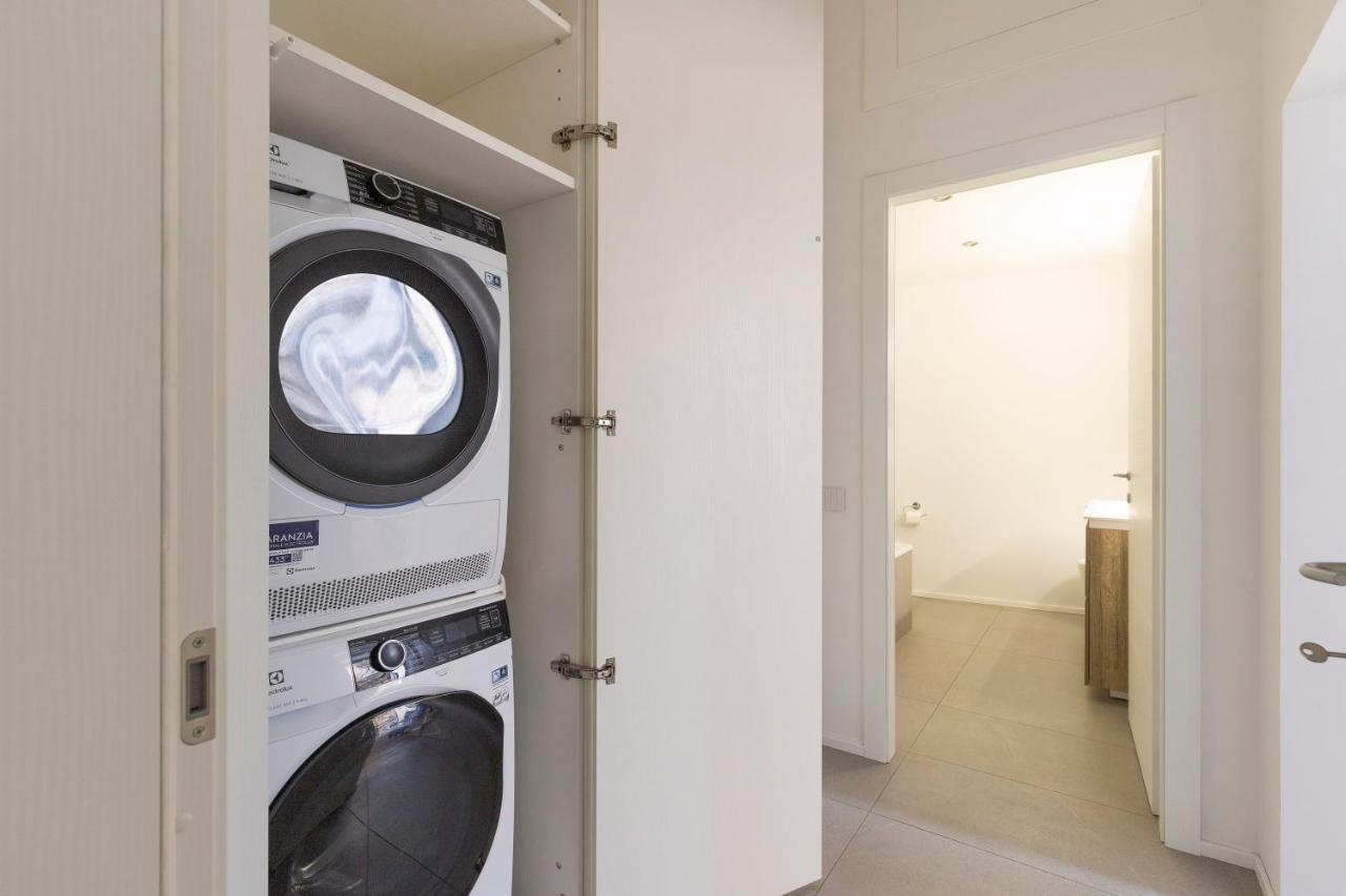 Mc House Como Con Posto Auto エクステリア 写真